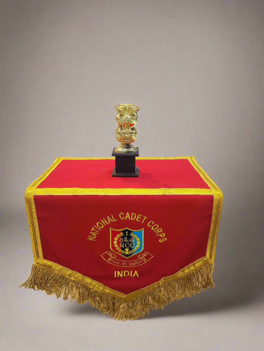 TRAY COVER RED - The Adventure Hut