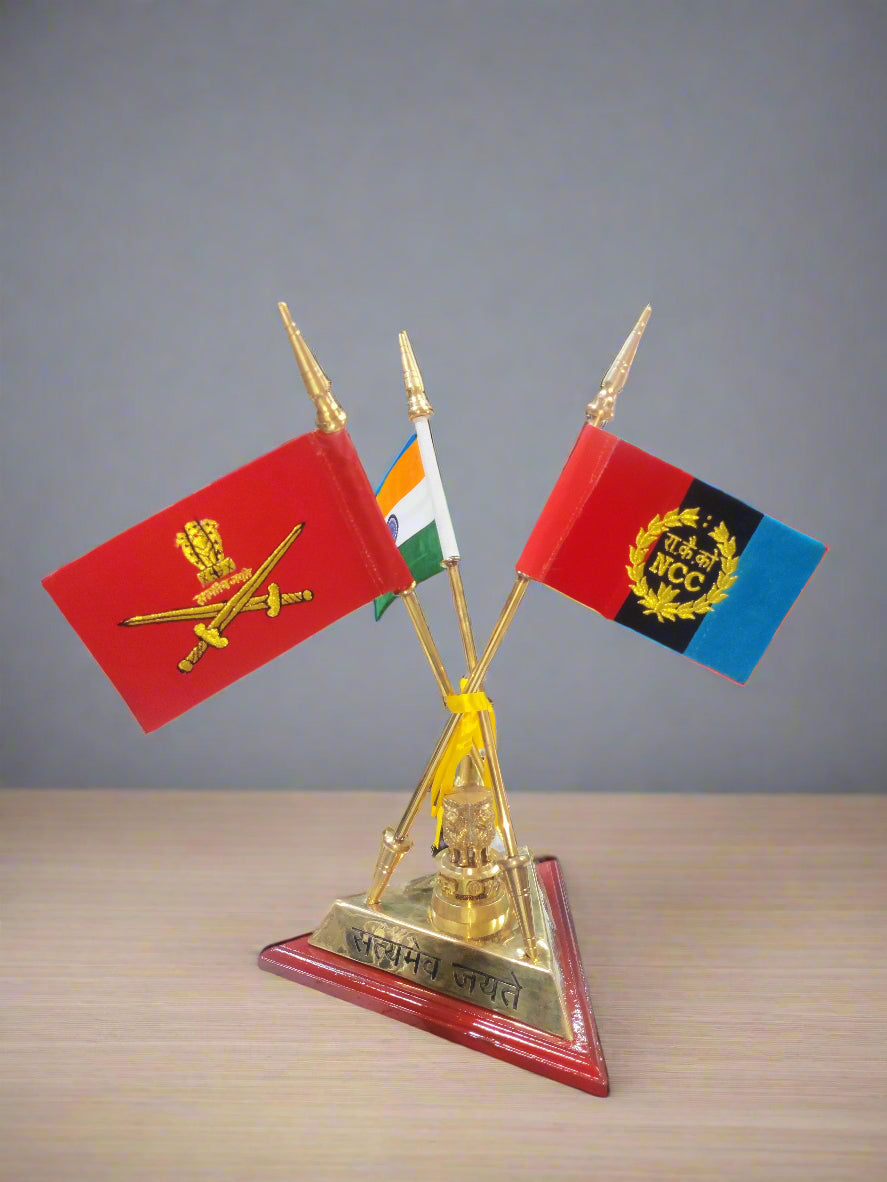 BRASS TABLE FLAG STAND(TRIANGULAR)
