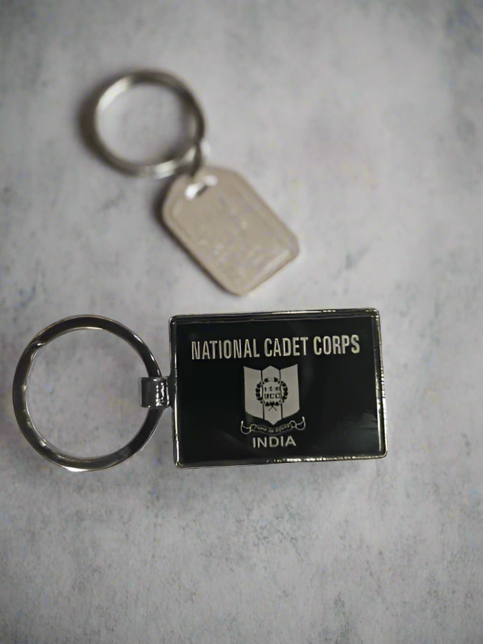 KEYCHAIN NCC METAL WHITE
