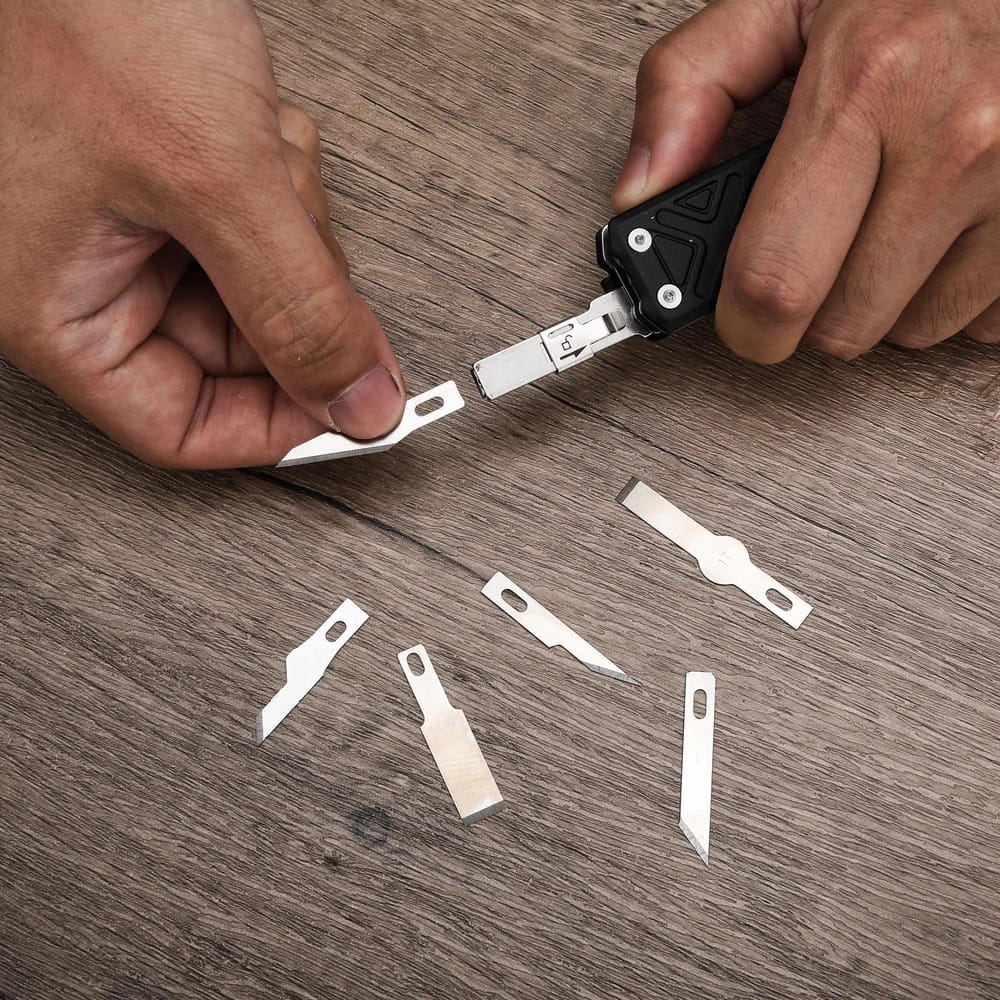 NexTool Pocket Tool E1 Multi-Tool | 10 Tools - The Adventure Hut