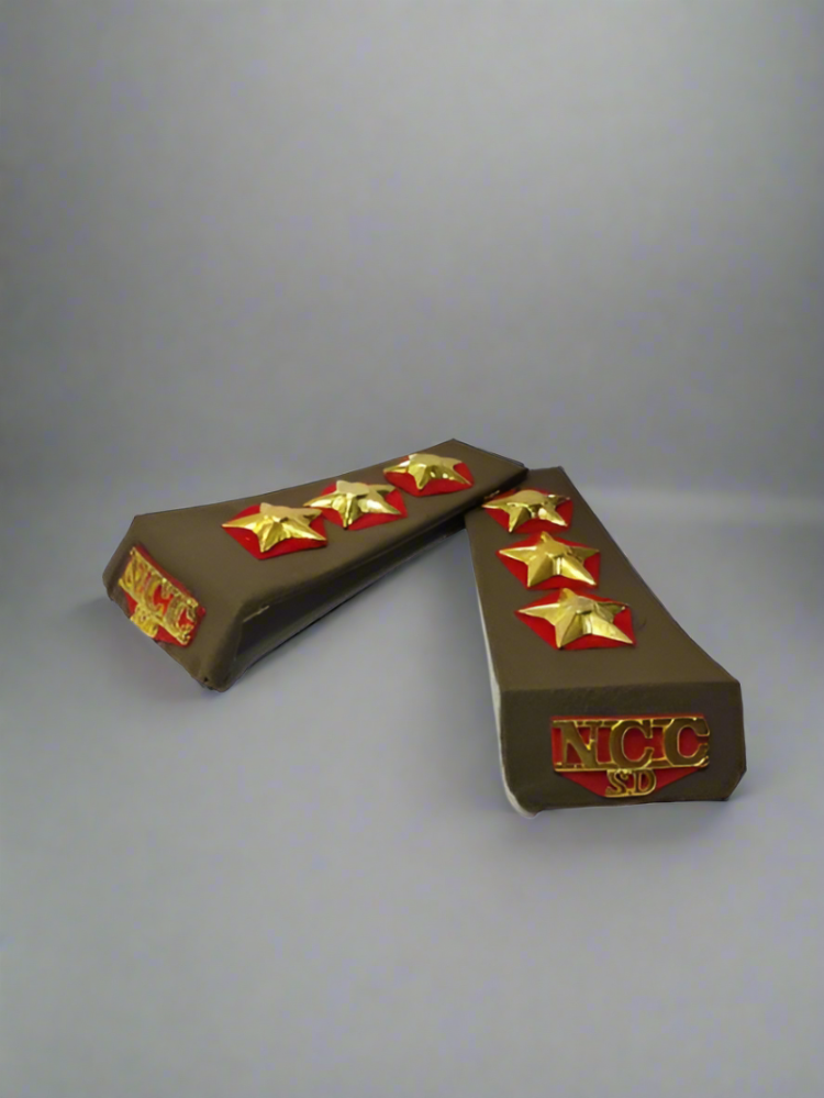 STAR SET ON FLAP - The Adventure Hut